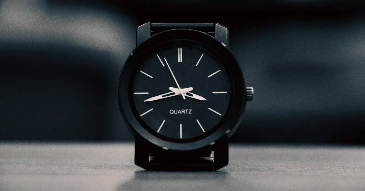 Comment choisir le poignet idéal pour porter sa montre homme ?